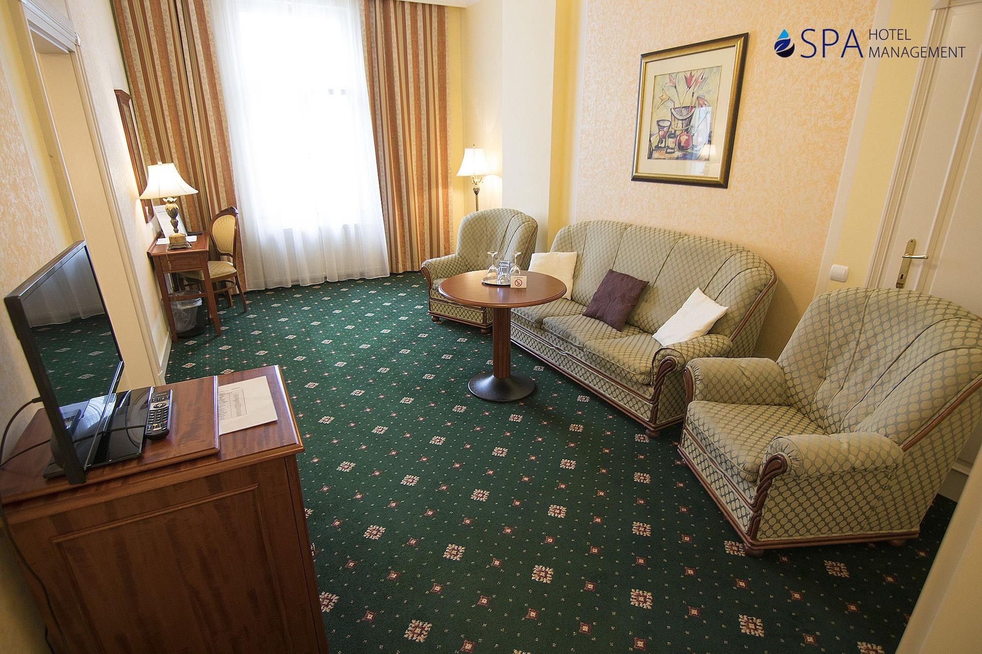 Humboldt Park Hotel & Spa Karlovy Vary Exterior foto