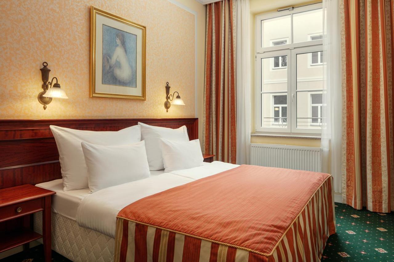 Humboldt Park Hotel & Spa Karlovy Vary Exterior foto