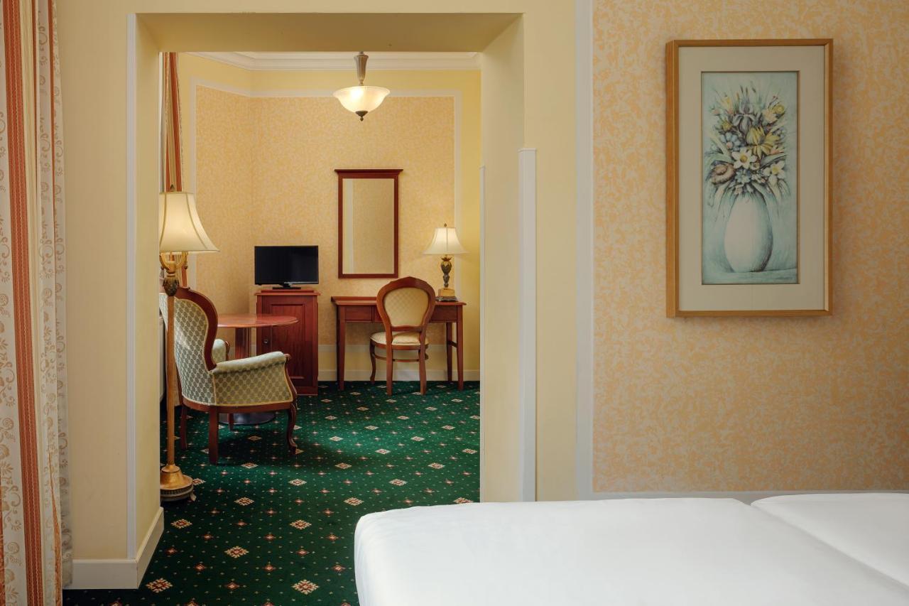 Humboldt Park Hotel & Spa Karlovy Vary Exterior foto